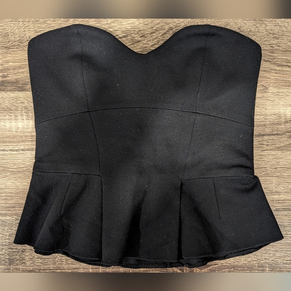 Aritzia - Babaton - Blouse - Picture 1 of 3